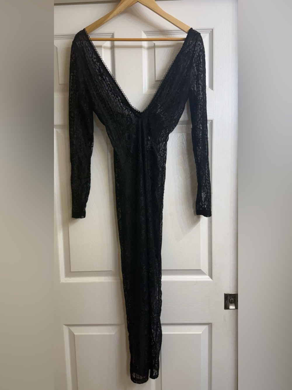 PrettyLittleThing Bodysuit Maxi Dress Womens 4 Black Lace Long Sleeve V-Neck NEW